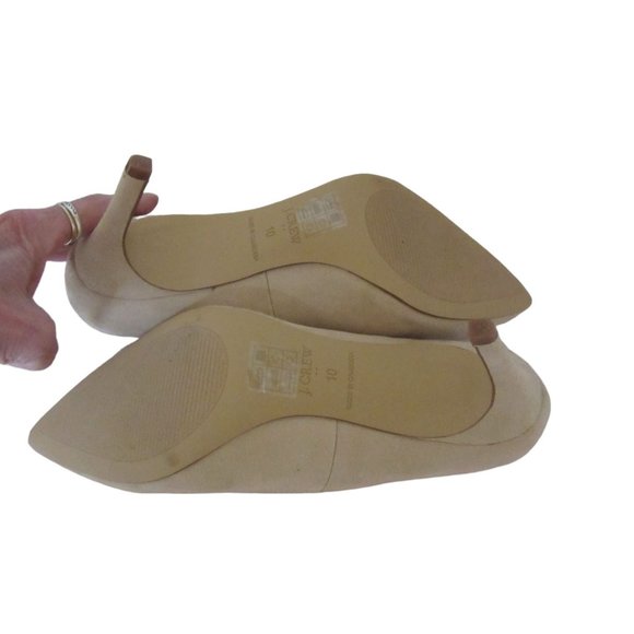 New Pair of J Crew Beige Faux Suede 3" Pointy Toe Heels in Size 10M - Picture 4 of 8
